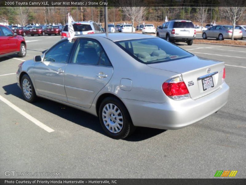 Lunar Mist Metallic / Stone Gray 2006 Toyota Camry XLE