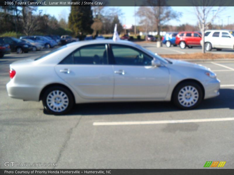 Lunar Mist Metallic / Stone Gray 2006 Toyota Camry XLE