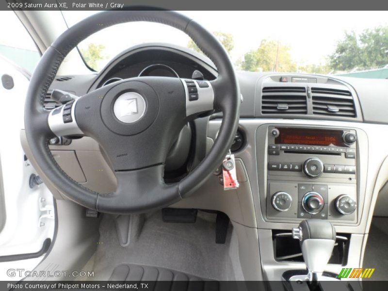 Polar White / Gray 2009 Saturn Aura XE