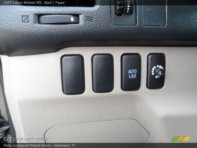 Black / Taupe 2007 Toyota 4Runner SR5