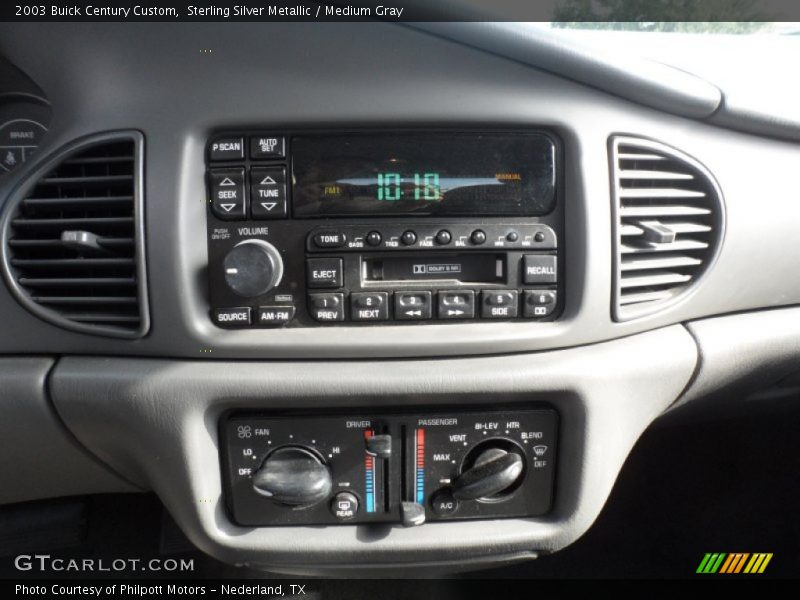 Sterling Silver Metallic / Medium Gray 2003 Buick Century Custom