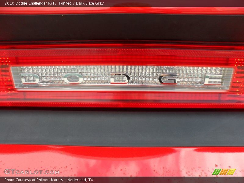 TorRed / Dark Slate Gray 2010 Dodge Challenger R/T