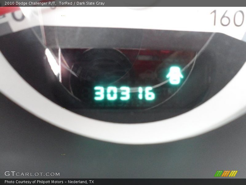 TorRed / Dark Slate Gray 2010 Dodge Challenger R/T