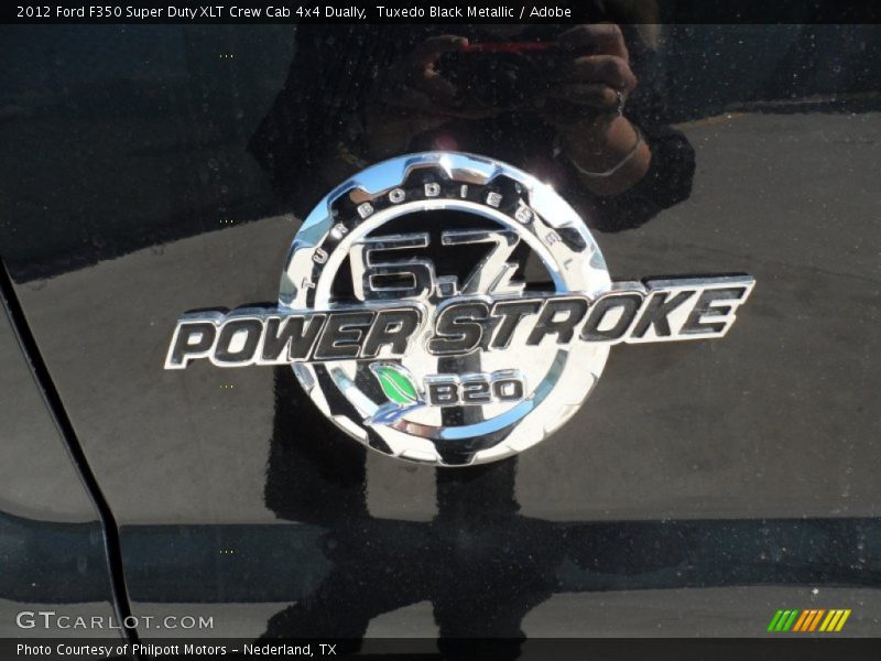  2012 F350 Super Duty XLT Crew Cab 4x4 Dually Logo