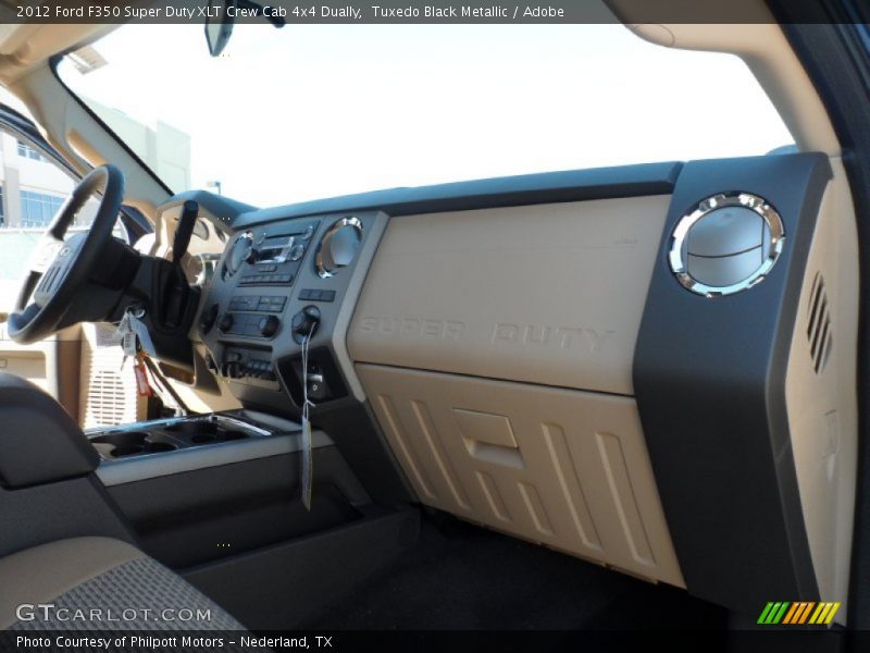 Dashboard of 2012 F350 Super Duty XLT Crew Cab 4x4 Dually