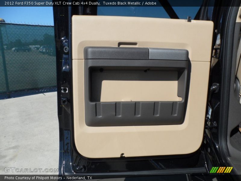 Door Panel of 2012 F350 Super Duty XLT Crew Cab 4x4 Dually