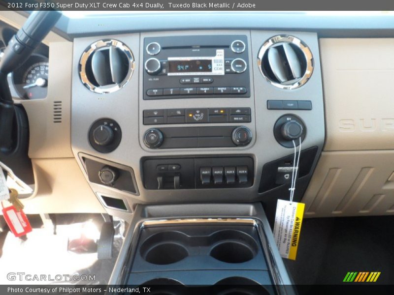 Controls of 2012 F350 Super Duty XLT Crew Cab 4x4 Dually