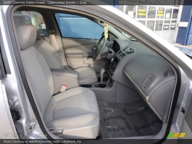 Galaxy Silver Metallic / Gray 2005 Chevrolet Malibu Sedan