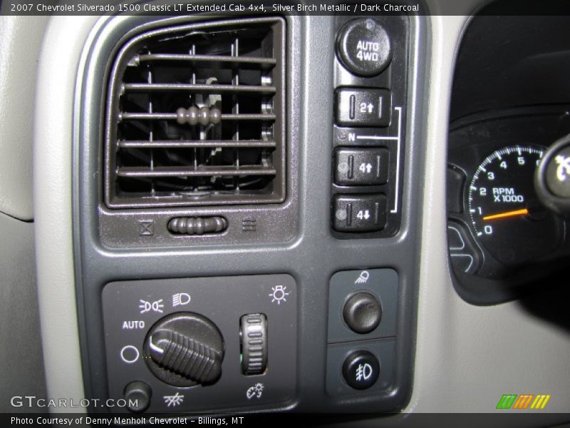 Controls of 2007 Silverado 1500 Classic LT Extended Cab 4x4