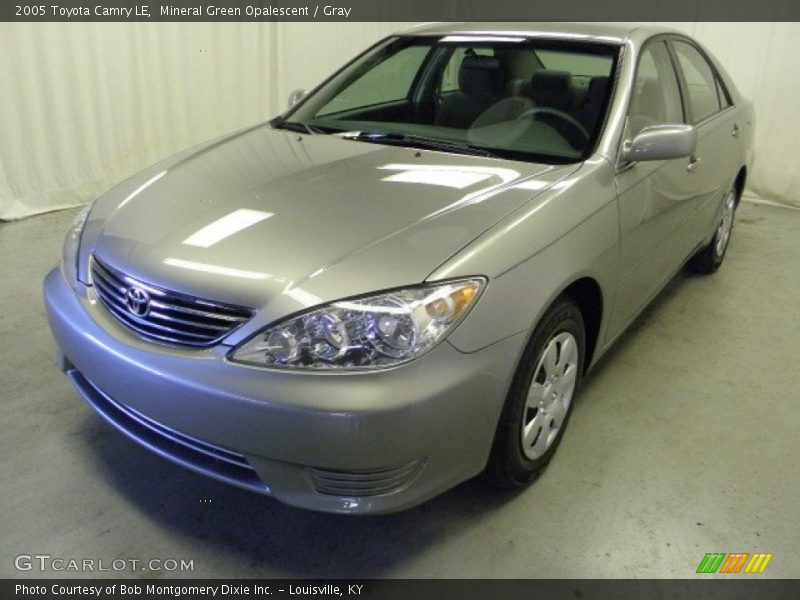 Mineral Green Opalescent / Gray 2005 Toyota Camry LE
