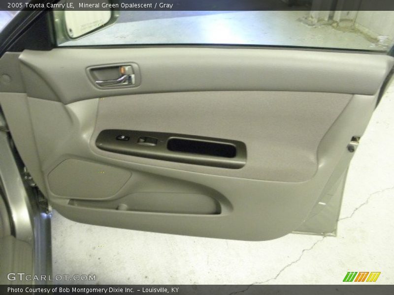 Mineral Green Opalescent / Gray 2005 Toyota Camry LE