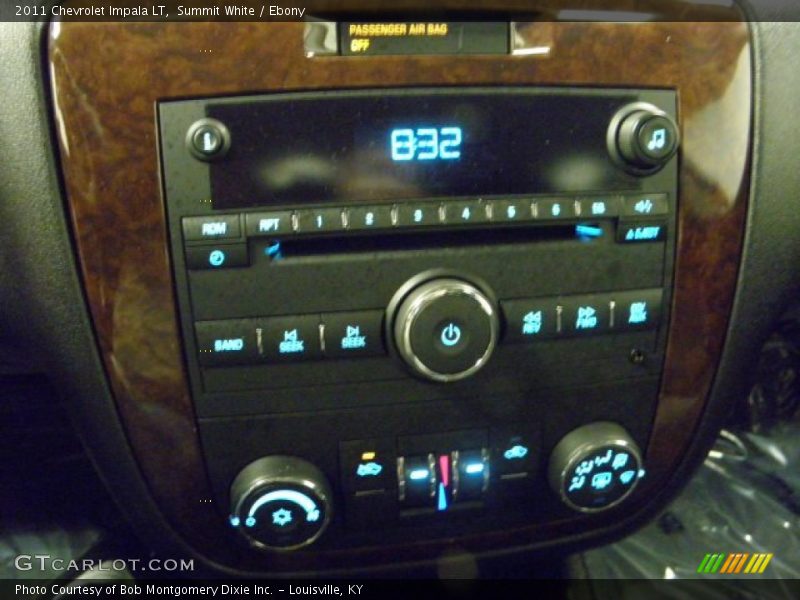 Summit White / Ebony 2011 Chevrolet Impala LT