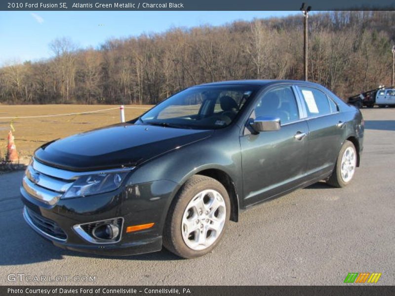 Front 3/4 View of 2010 Fusion SE