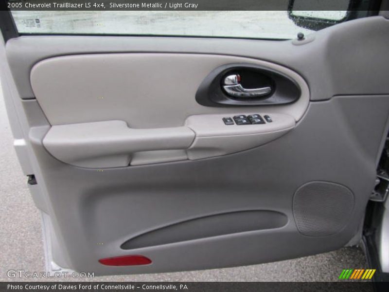 Silverstone Metallic / Light Gray 2005 Chevrolet TrailBlazer LS 4x4