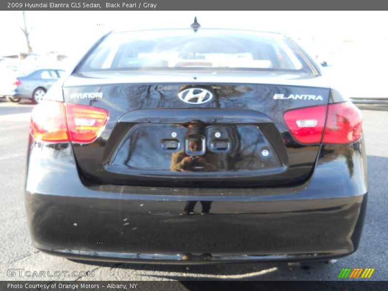 Black Pearl / Gray 2009 Hyundai Elantra GLS Sedan