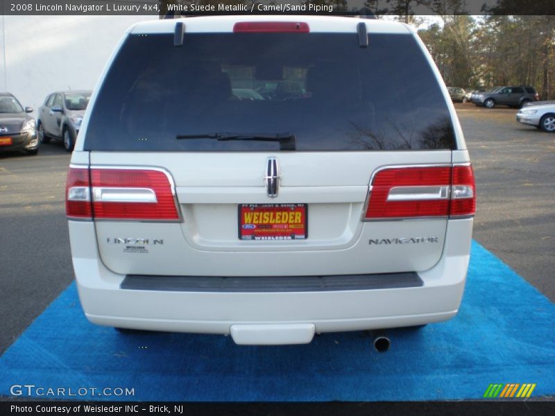 White Suede Metallic / Camel/Sand Piping 2008 Lincoln Navigator L Luxury 4x4