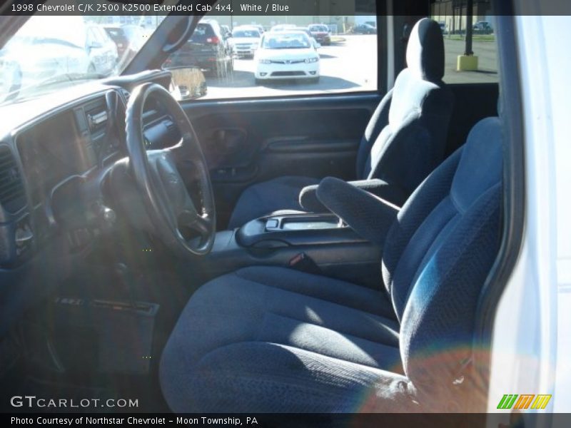 White / Blue 1998 Chevrolet C/K 2500 K2500 Extended Cab 4x4