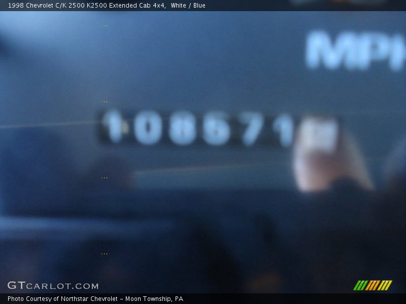 White / Blue 1998 Chevrolet C/K 2500 K2500 Extended Cab 4x4