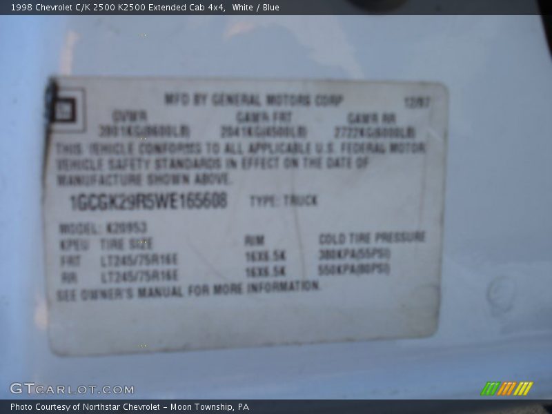 White / Blue 1998 Chevrolet C/K 2500 K2500 Extended Cab 4x4