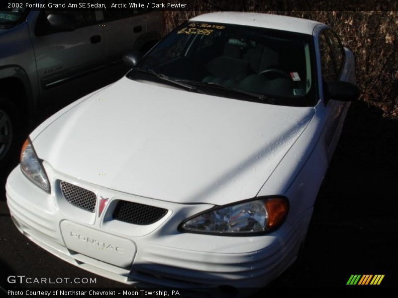 Arctic White / Dark Pewter 2002 Pontiac Grand Am SE Sedan