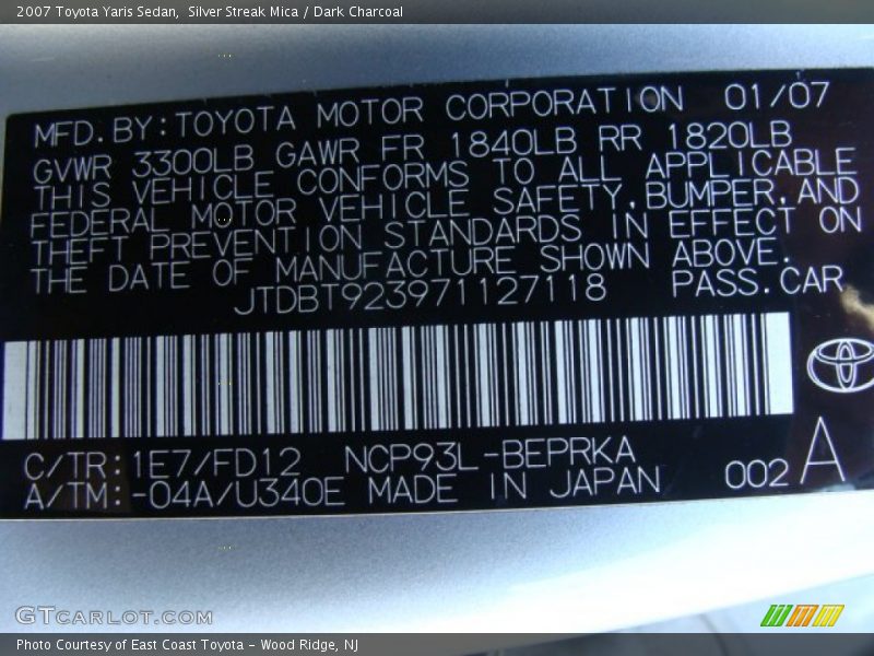 Silver Streak Mica / Dark Charcoal 2007 Toyota Yaris Sedan