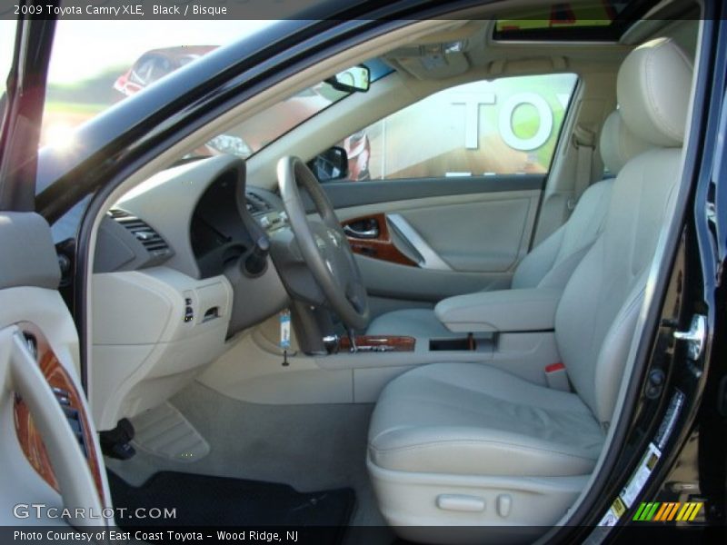 Black / Bisque 2009 Toyota Camry XLE