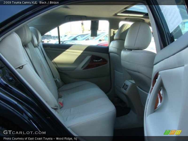 Black / Bisque 2009 Toyota Camry XLE