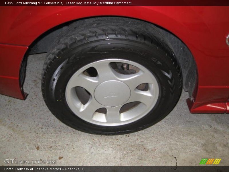  1999 Mustang V6 Convertible Wheel