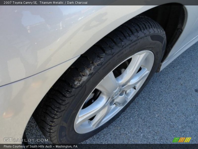 Titanium Metallic / Dark Charcoal 2007 Toyota Camry SE