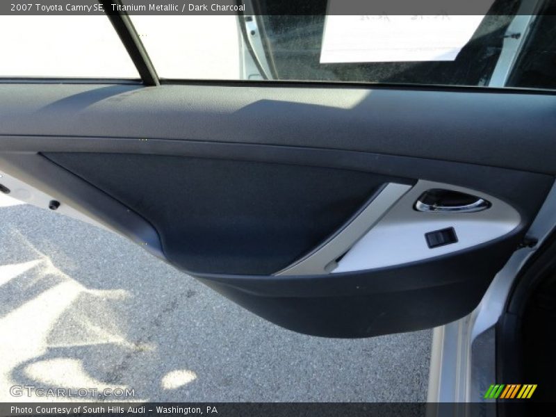 Door Panel of 2007 Camry SE
