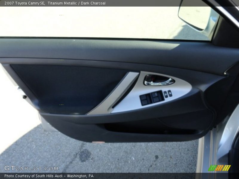 Door Panel of 2007 Camry SE