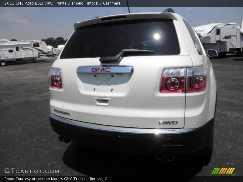 White Diamond Tintcoat / Cashmere 2011 GMC Acadia SLT AWD