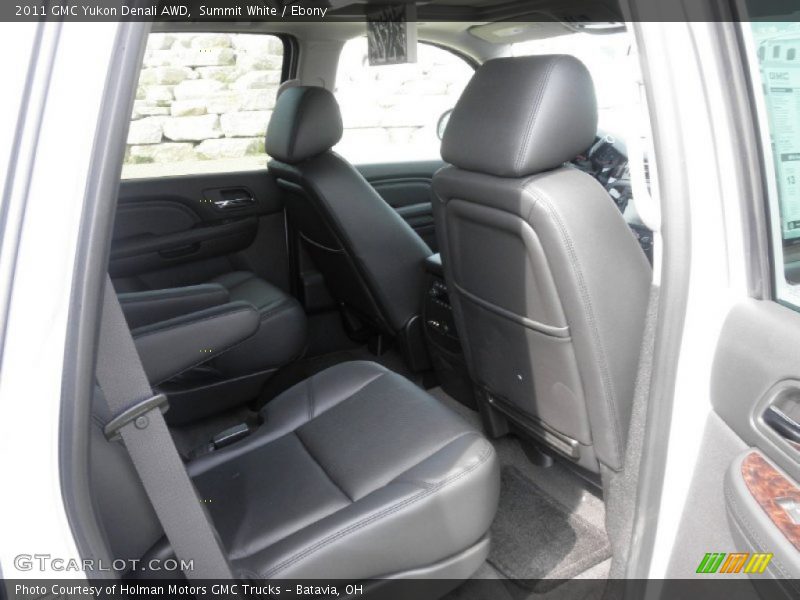 Summit White / Ebony 2011 GMC Yukon Denali AWD