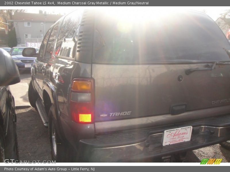 Medium Charcoal Gray Metallic / Medium Gray/Neutral 2002 Chevrolet Tahoe LS 4x4