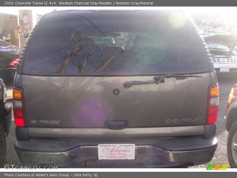 Medium Charcoal Gray Metallic / Medium Gray/Neutral 2002 Chevrolet Tahoe LS 4x4