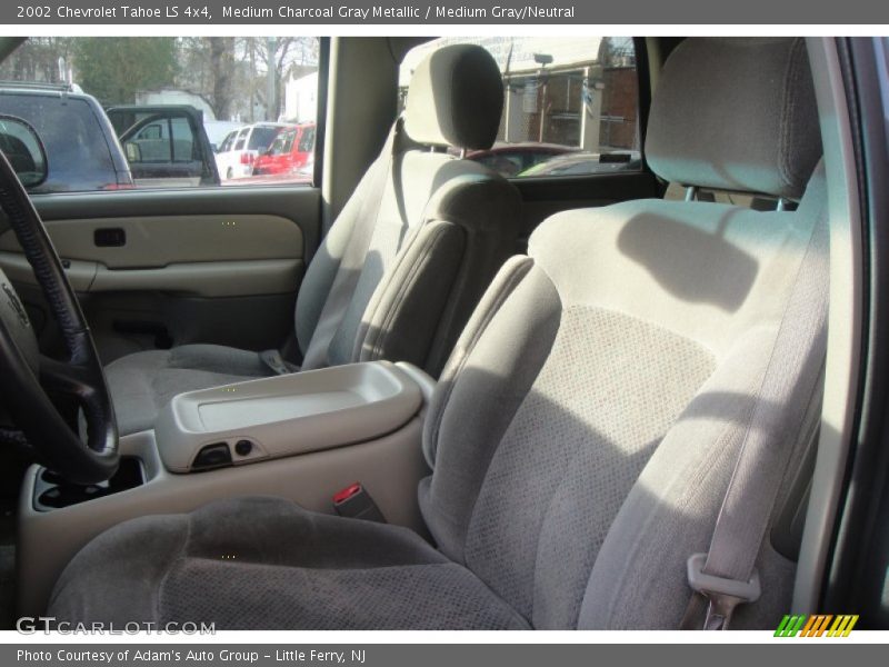 Medium Charcoal Gray Metallic / Medium Gray/Neutral 2002 Chevrolet Tahoe LS 4x4