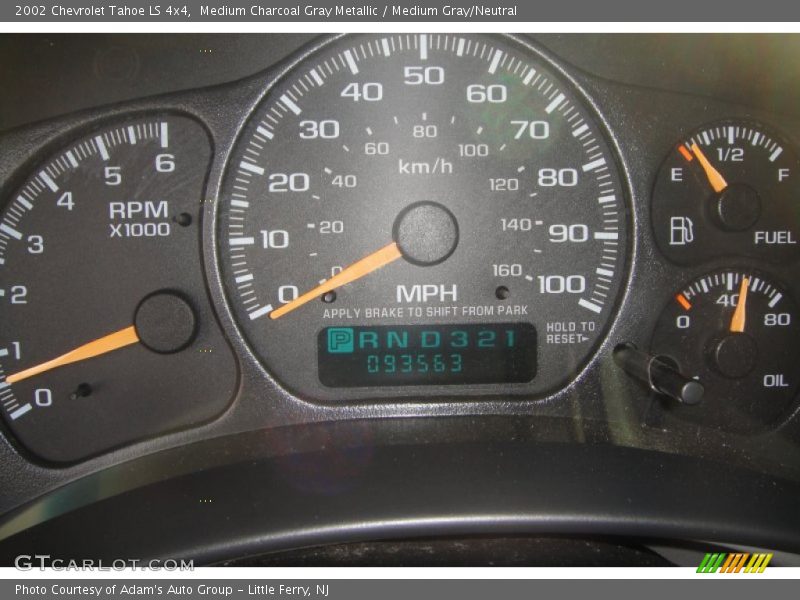 Medium Charcoal Gray Metallic / Medium Gray/Neutral 2002 Chevrolet Tahoe LS 4x4