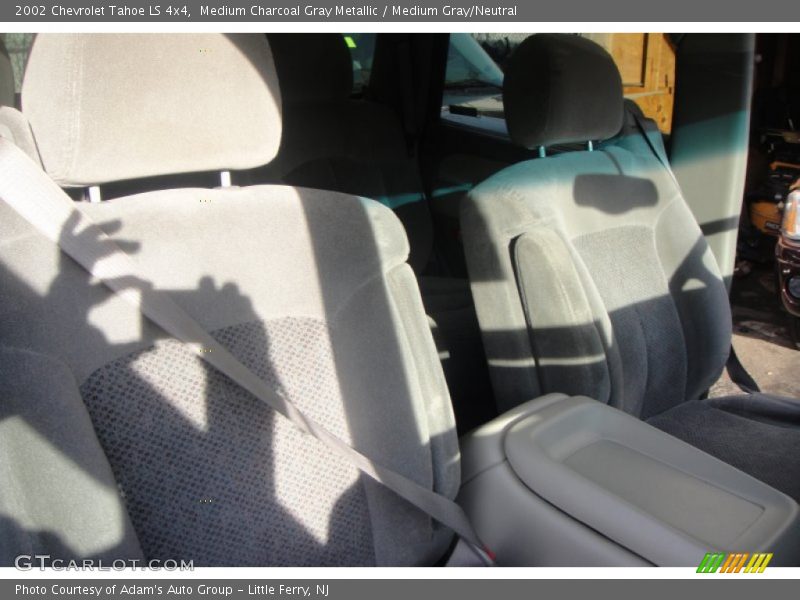Medium Charcoal Gray Metallic / Medium Gray/Neutral 2002 Chevrolet Tahoe LS 4x4