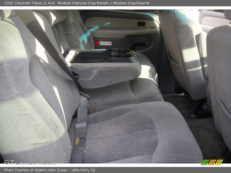 Medium Charcoal Gray Metallic / Medium Gray/Neutral 2002 Chevrolet Tahoe LS 4x4