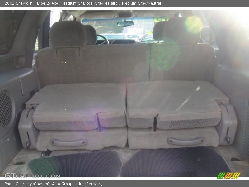 Medium Charcoal Gray Metallic / Medium Gray/Neutral 2002 Chevrolet Tahoe LS 4x4