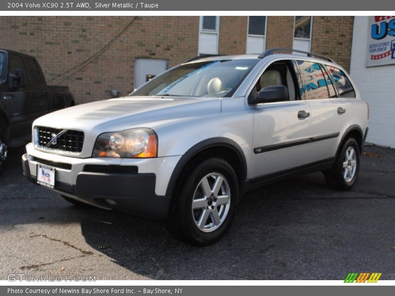 Silver Metallic / Taupe 2004 Volvo XC90 2.5T AWD
