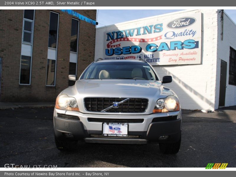 Silver Metallic / Taupe 2004 Volvo XC90 2.5T AWD