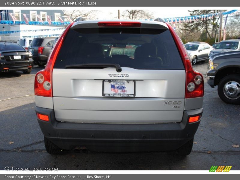 Silver Metallic / Taupe 2004 Volvo XC90 2.5T AWD