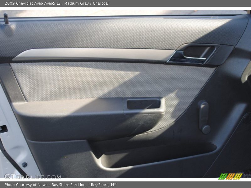 Medium Gray / Charcoal 2009 Chevrolet Aveo Aveo5 LS