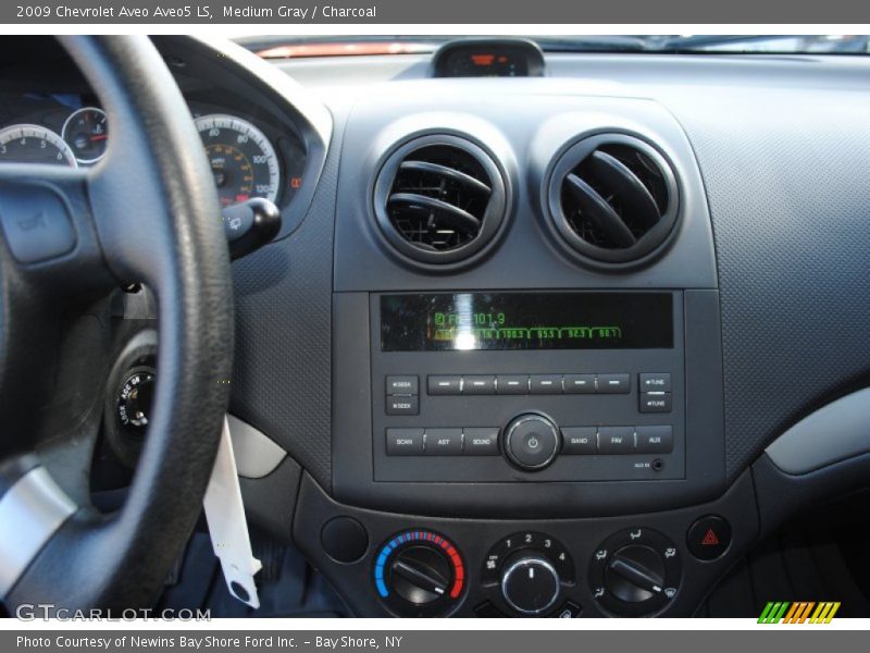 Medium Gray / Charcoal 2009 Chevrolet Aveo Aveo5 LS