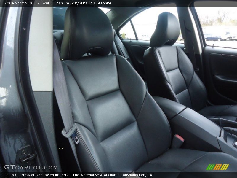 Titanium Gray Metallic / Graphite 2004 Volvo S60 2.5T AWD