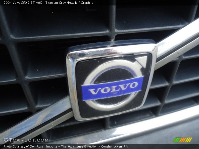 Titanium Gray Metallic / Graphite 2004 Volvo S60 2.5T AWD