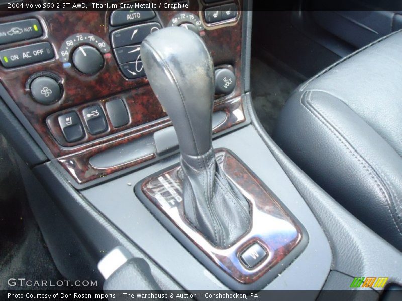 Titanium Gray Metallic / Graphite 2004 Volvo S60 2.5T AWD