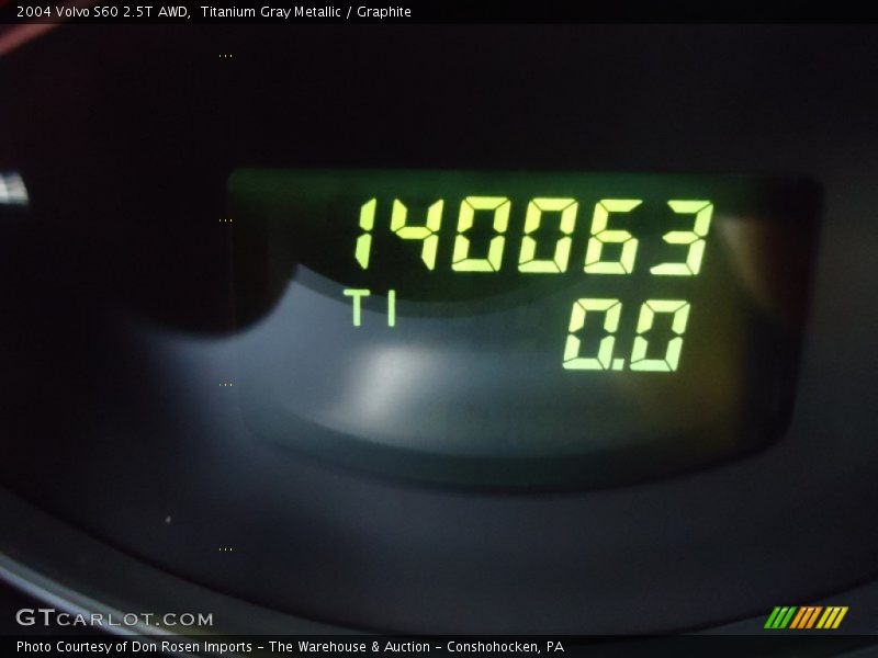 Titanium Gray Metallic / Graphite 2004 Volvo S60 2.5T AWD