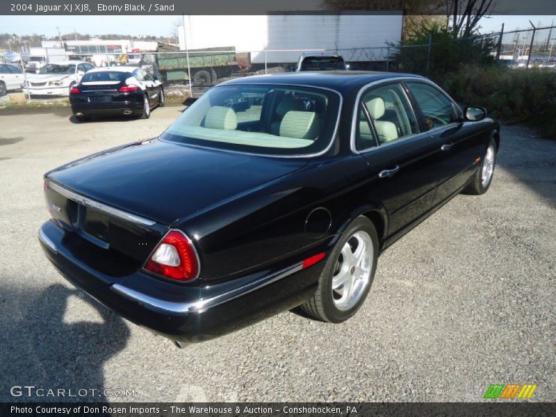 Ebony Black / Sand 2004 Jaguar XJ XJ8